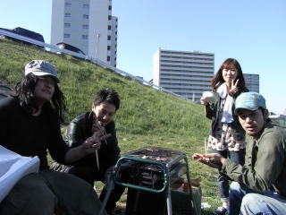 09BBQ5.JPG