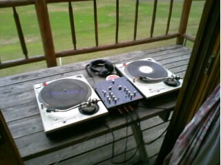 dj.jpg